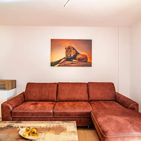 Lovely 1-bedroom Whit Pool Apartment *