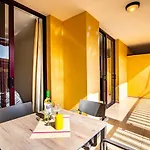 Appartement Lovely 1-bedroom Whit Pool